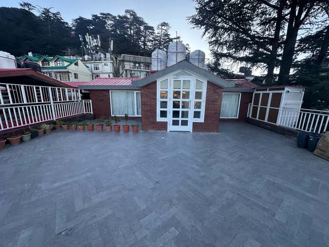 Rekhis Bnb ( 1Km From Mall Road City Centre)