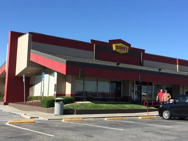 Denny's Restaurant