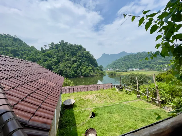 Ba Be Lakeside Bungalow