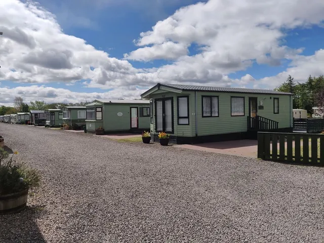 Lochlands Caravan Park