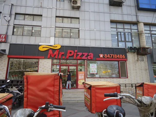 Mr. Pizza
