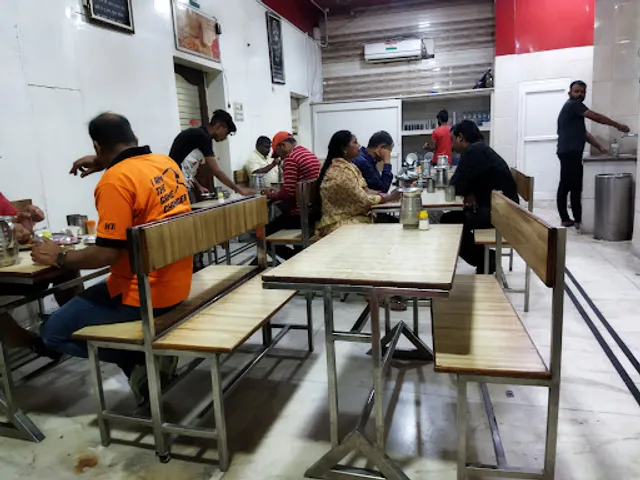 New Krishna Bhojnalaya, Bareilly