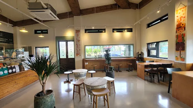 포빈즈 로스터리카페