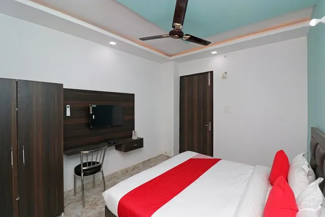OYO Hotel Akashdeep