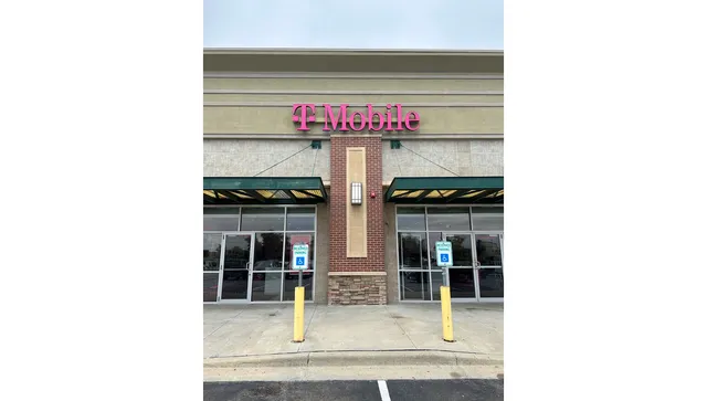 T-Mobile Experience Store