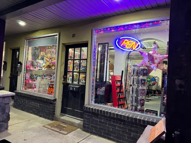 Anizuka Custom Gift Shop