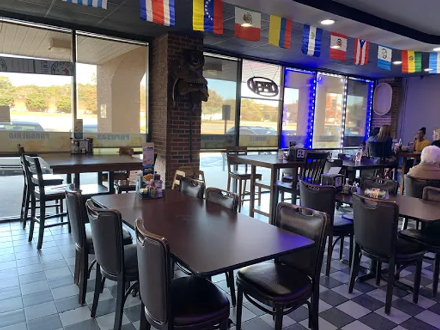 Los Amigos Latin Bar & Grill