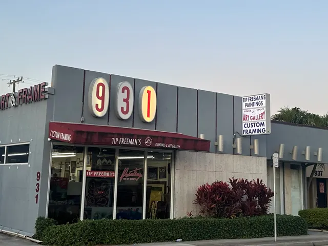 Tip Freeman's Paintings