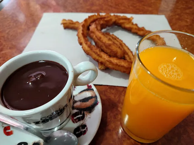 Cafetería y churrería Millán
