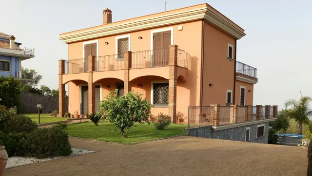 Villa Feluchia B&B