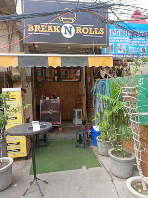 Break N Rolls