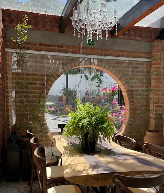 Bonito Kitchen & Bar, Zona Romántica