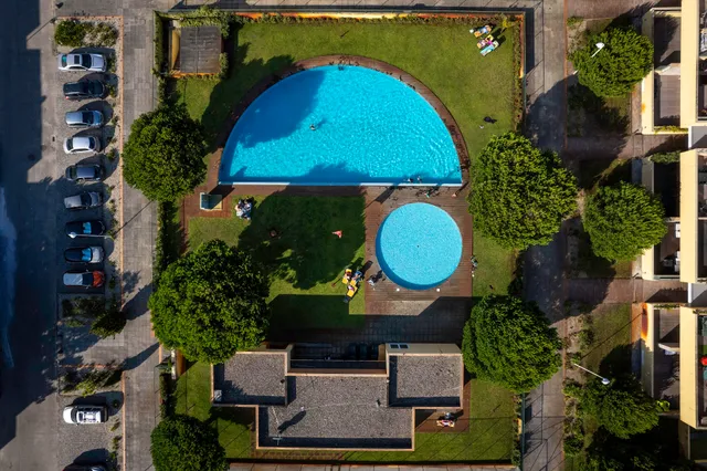 Golden Waves Surf and Yoga Lodge