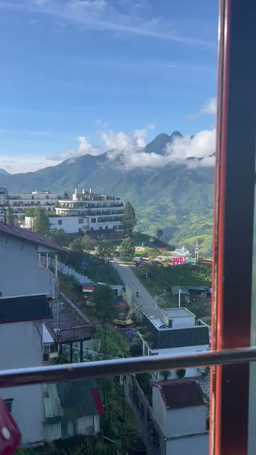 Black H'mong View Hotel