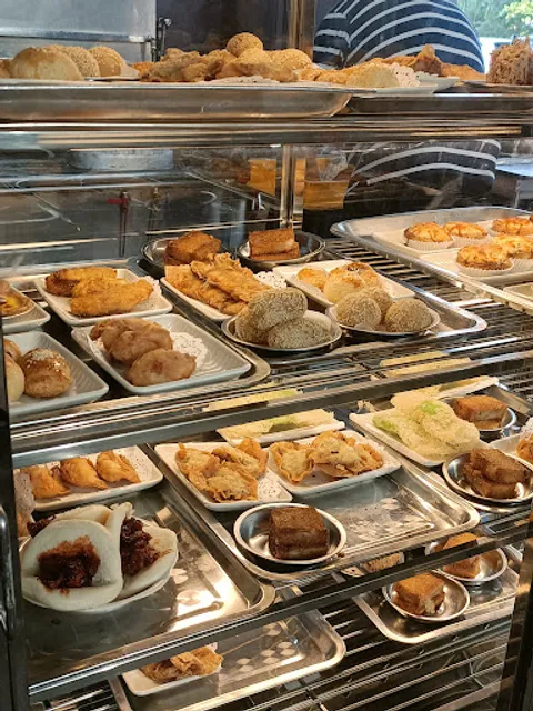 红茶馆点心渔人码头 Red Tea House