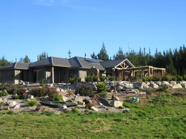 Redwood Valley B & B