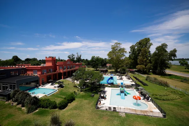 Howard Johnson by Wyndham Chascomus