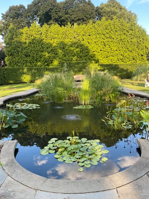 Wave Hill Education Department