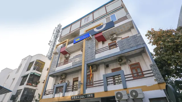 FabHotel Pranjul Inn