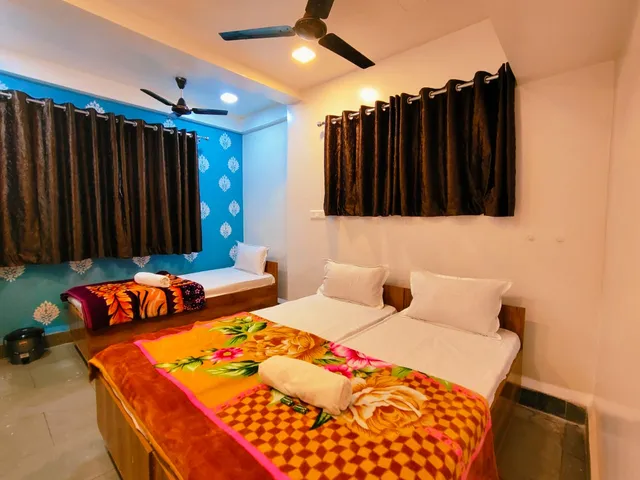 Amrutwa Guest House