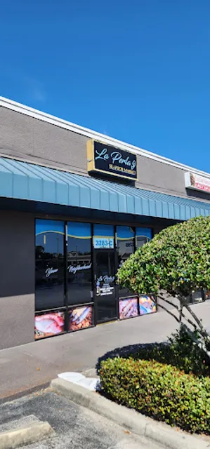 La Perla Seafood Market