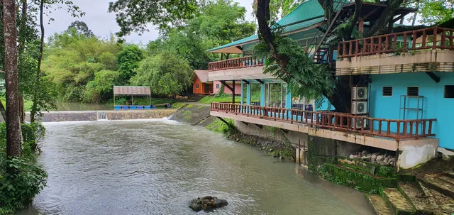 ภูโอบ น้ำใส คันทรี รีสอร์ท (Phuaob Namsai Country Resort)