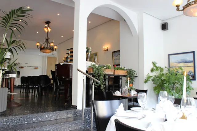 Via Sistina an Farina