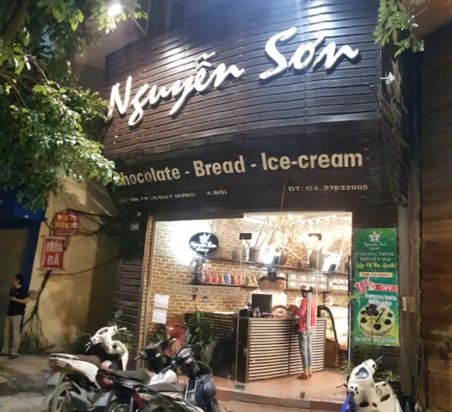Nguyễn Sơn Bakery