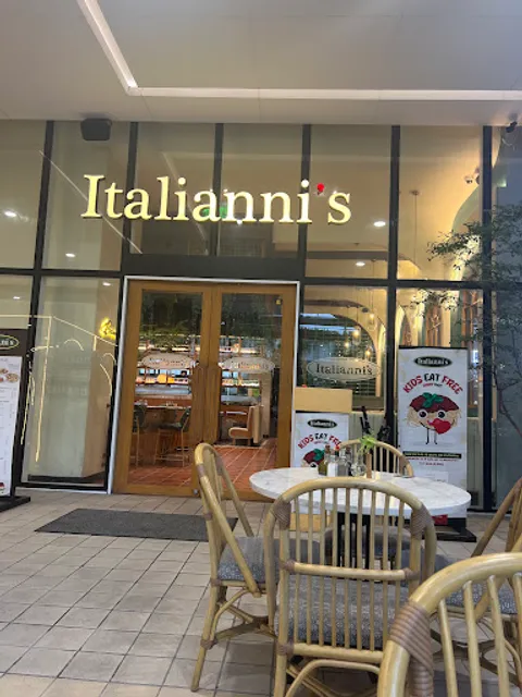 Italianni's SM Clark
