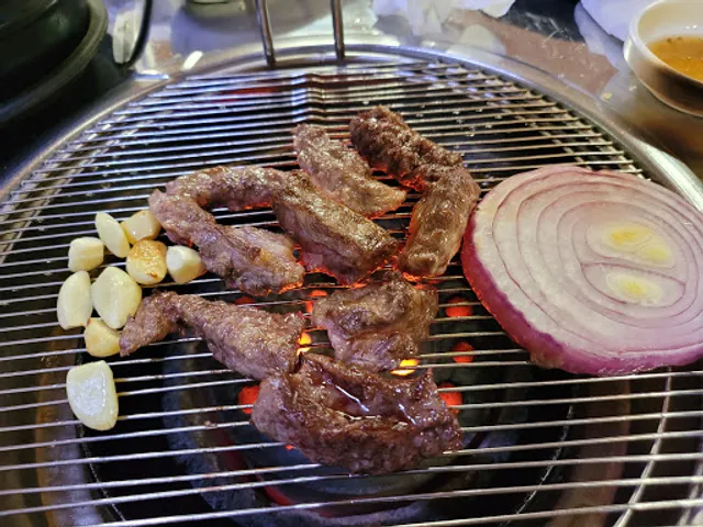 불타는연탄구이