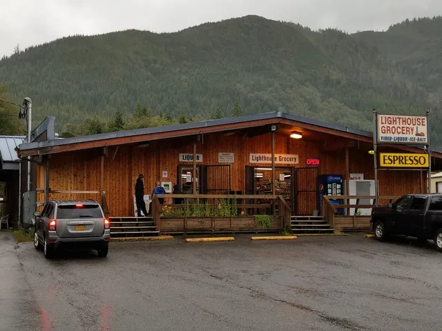 Lighthouse Grocery & Liquor