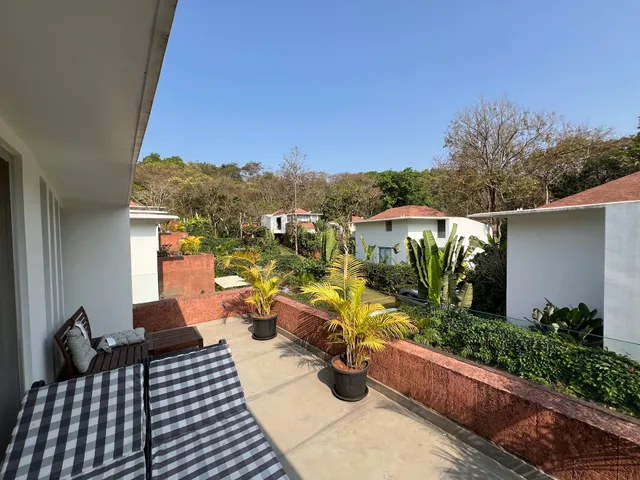 La Macedo Estate by Thebluekite