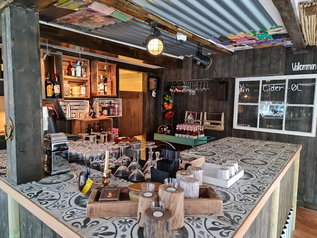 Hytta Pizzeria & Cocktailbar (Alltid Gratis Hjemlevering)