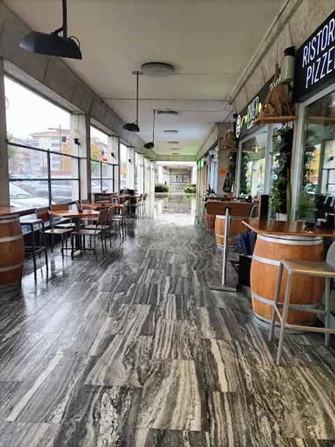 River Ristorante Pizzeria