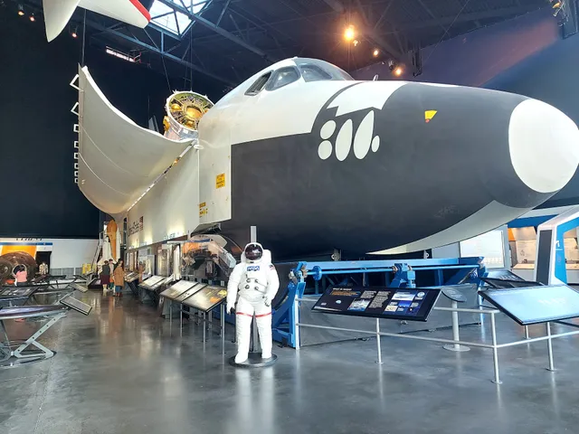 Charles Simonyi Space Gallery