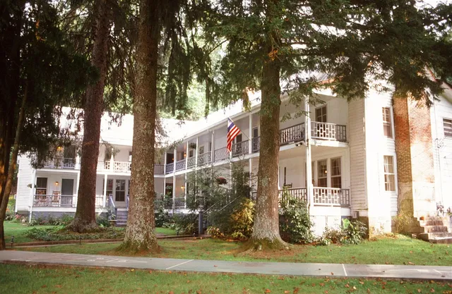 York House Inn B & B