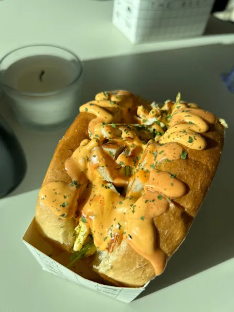 Yamiin & Jaiyana's Healthy Fastfood