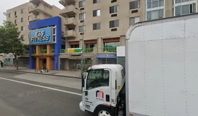 701 W Cesar Estrada Chavez Ave