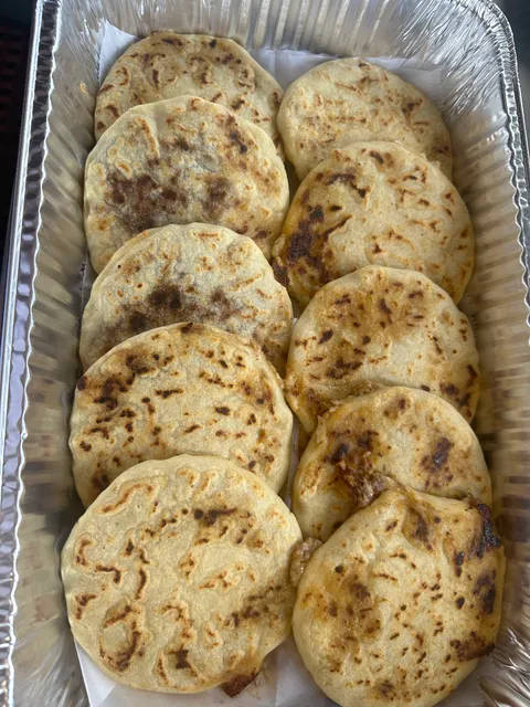 Los almendros sv food truck