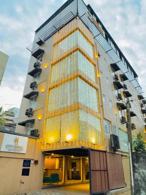 City Hotel Colombo 02