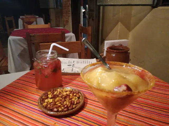 Pa'todo Mal. Tienda De Mezcal Y Galeria