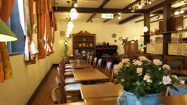 カフェ「ミ カサ」