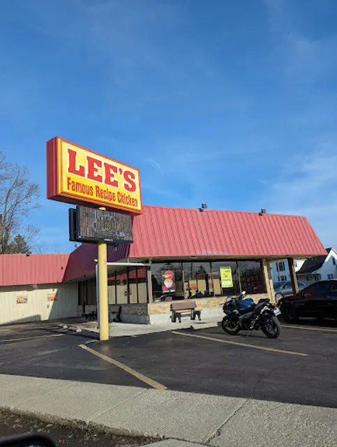 Lee's Famous Recipe Chicken