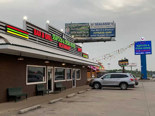 Nemo Seafood & Steakhouse