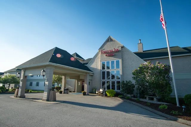 Fireside Inn & Suites Belfast Ocean's Edge