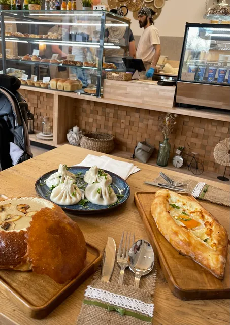 Tandyr House Piekarnia Gruzińska