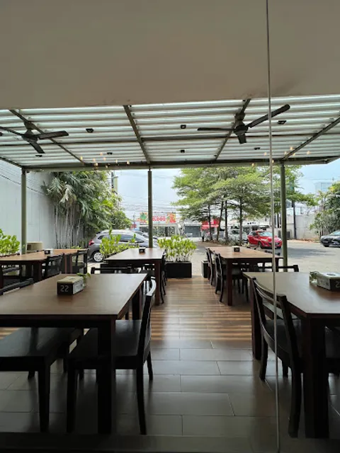 Sate Senayan, Cinere