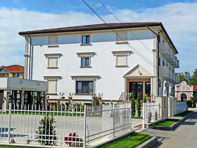 Royal Boutique Mangalia