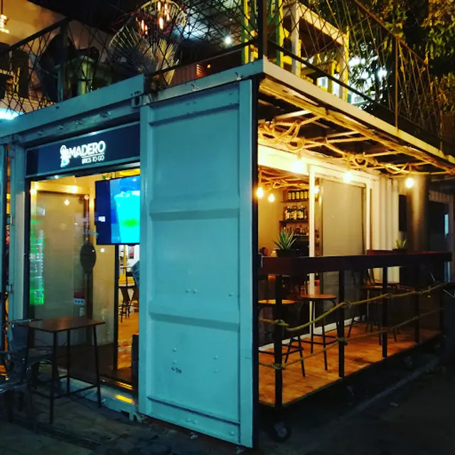 Madero Litros & Kitchen