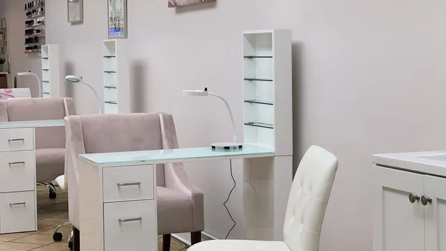 NH Zone Salon
